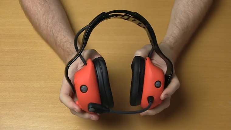 Basic-Features-on-a-Sonetics-Wireless-Headsets