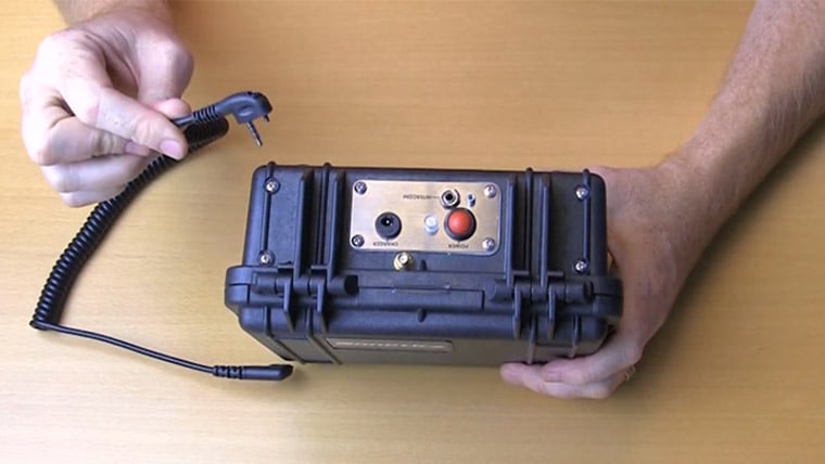Connecting-A-Portable-Radio-to-a-Sonetics-ComHub